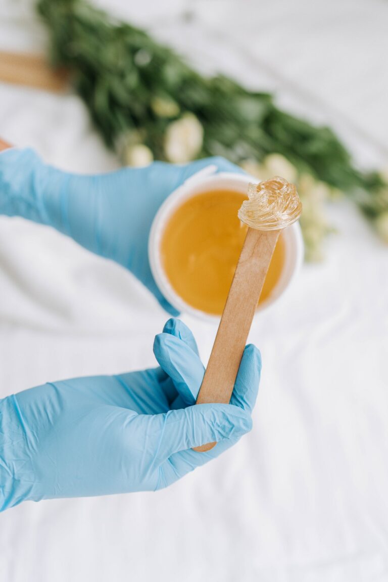 Wax for depilation. Deputation